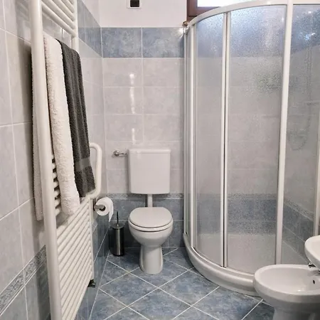 Casa Giovio - Romantico Di Montagna *
